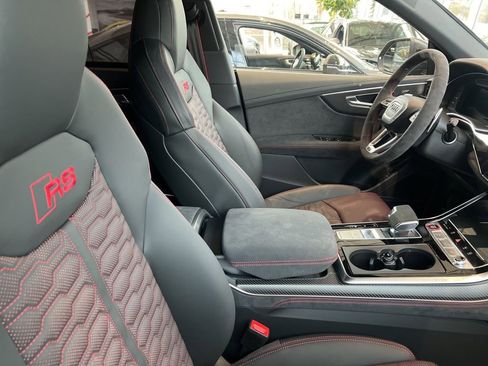 New 2026 Audi RS Q8 performance image 9