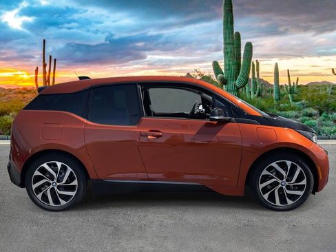 Used 2015 BMW i3 with Range Extender image 2