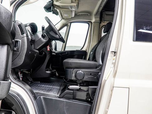 Used 2021 RAM ProMaster 3500 w/ Convenience Group image 30