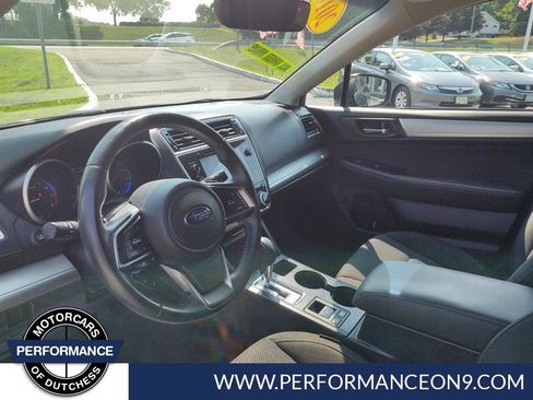 Used 2018 Subaru Outback 2.5i Premium image 11