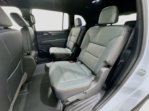 New 2026 GMC Acadia AT4 w/ Luxury Package AWD/4WD image 25