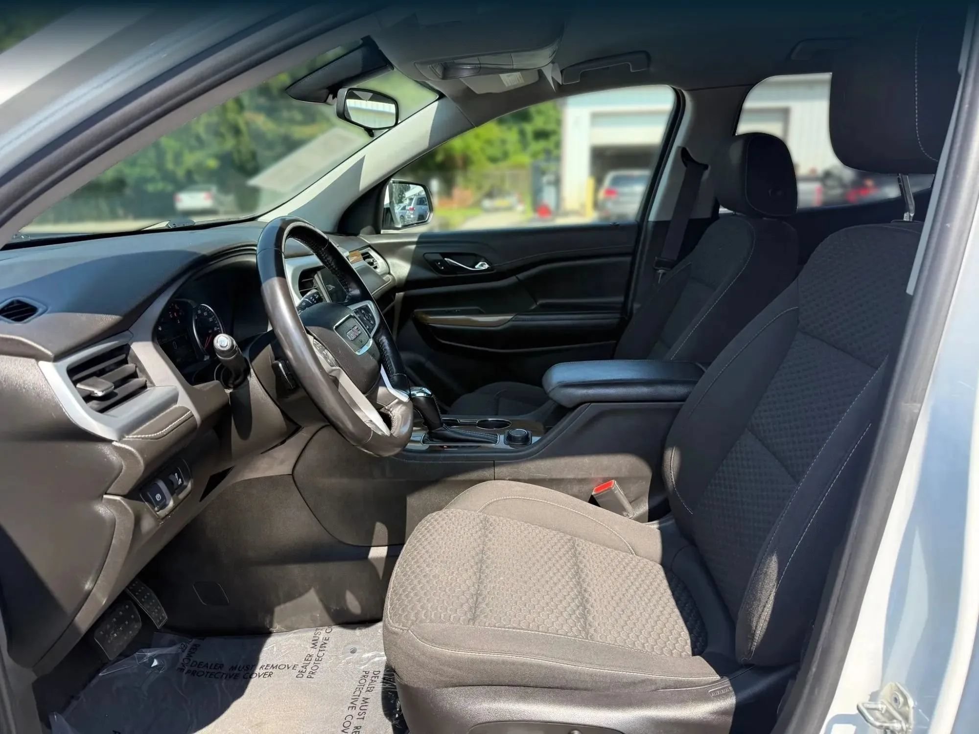 Used 2019 GMC Acadia SLE w/ Driver Alert Package I AWD/4WD image 2