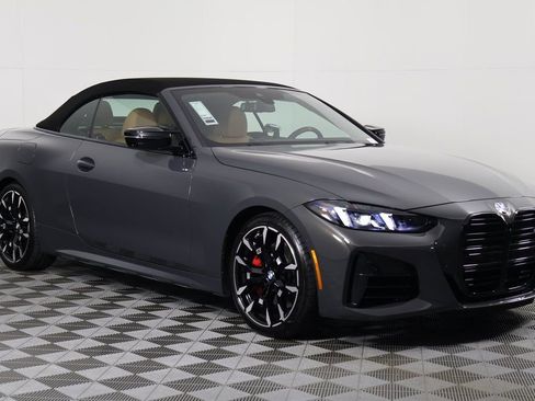 Used 2025 BMW M440i Convertible w/ Premium Package image 3