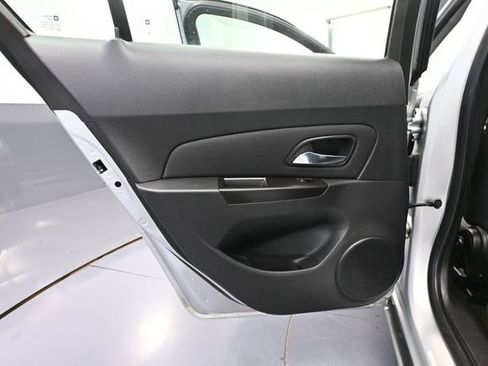 Used 2014 Chevrolet Cruze LT FWD image 30