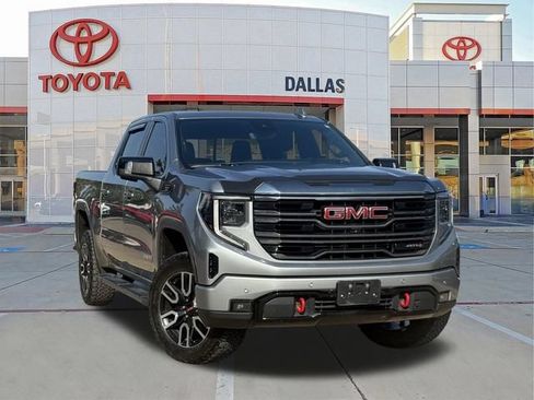 Used 2023 GMC Sierra 1500 AT4 w/ Technology Package AWD/4WD image 1