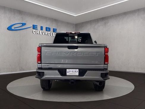 New 2026 Chevrolet Silverado 3500 High Country AWD/4WD image 7