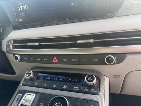 Used 2025 Hyundai Palisade SEL FWD image 5