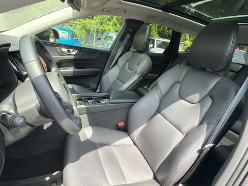 Used 2024 Volvo XC60 B5 Plus w/ Protection Package Premier AWD/4WD image 26