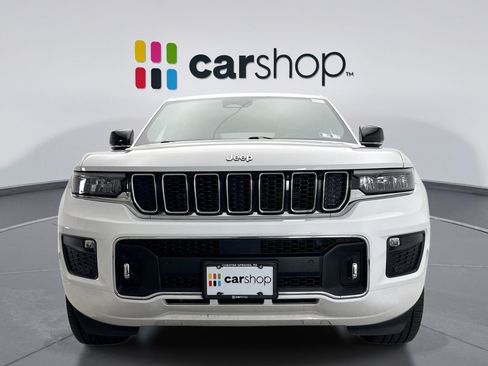 Used 2023 Jeep Grand Cherokee Overland AWD/4WD image 8