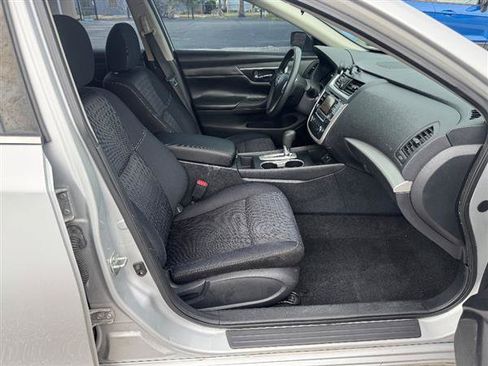 Used 2017 Nissan Altima 2.5 S w/ Power Driver Seat Package FWD image 11