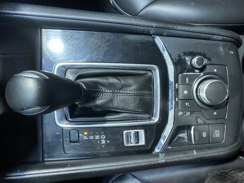 Used 2020 MAZDA CX-5 Touring image 17