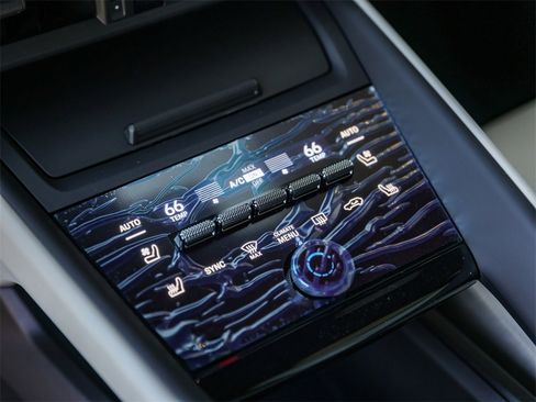 New 2025 Porsche Macan 4 Electric image 27