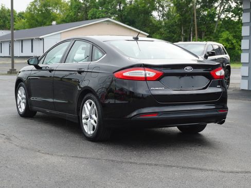 Used 2016 Ford Fusion SE FWD image 7