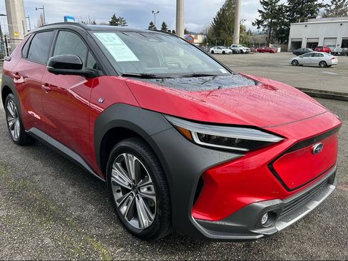 Used 2024 Subaru Solterra Touring image 3