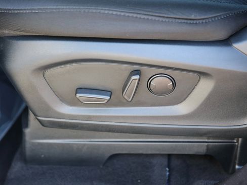 Used 2022 Ford Explorer XLT w/ Class IV Trailer Tow Package image 21