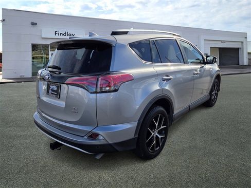 Used 2016 Toyota RAV4 SE w/ Advanced Technology Package image 3