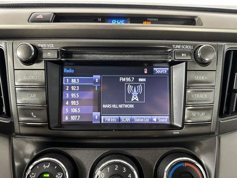 Used 2014 Toyota RAV4 LE AWD/4WD image 20