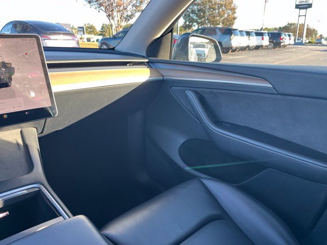 Used 2023 Tesla Model Y Performance AWD/4WD image 19