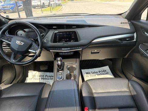 Used 2023 Cadillac XT4 Premium Luxury w/ Cold Weather Package AWD/4WD image 9