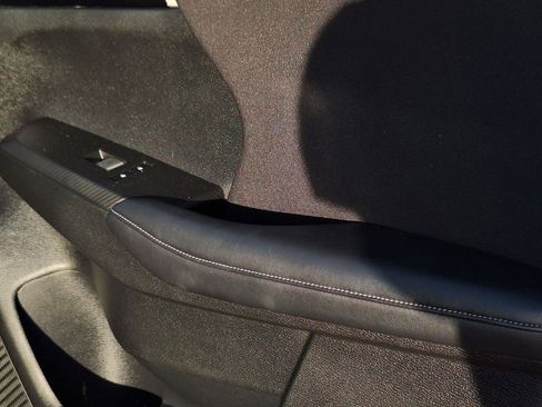 Used 2025 Mitsubishi Outlander ES image 26