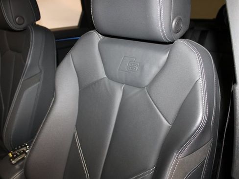 Used 2022 Audi Q3 2.0T Premium Plus image 8