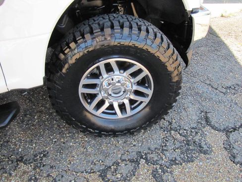 Used 2018 Ford F250 XLT image 36