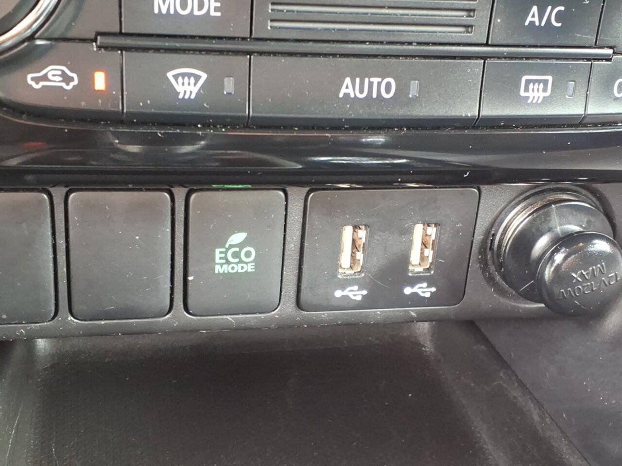 Used 2024 Mitsubishi Eclipse Cross LE AWD/4WD image 19