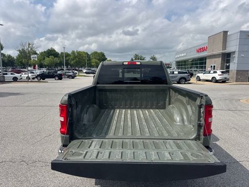 Used 2026 RAM 1500 Laramie AWD/4WD image 7