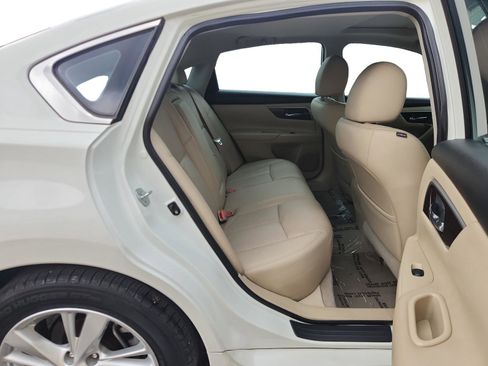 Used 2014 Nissan Altima 2.5 SL w/ Technology Package image 22