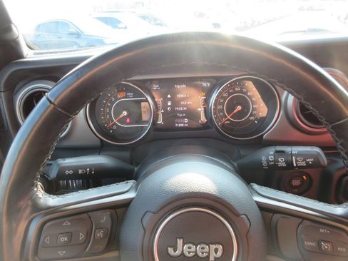 Used 2022 Jeep Wrangler Unlimited Sport AWD/4WD image 32