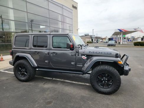 Used 2019 Jeep Wrangler Unlimited Sahara w/ Quick Order Package 24M Moab image 4