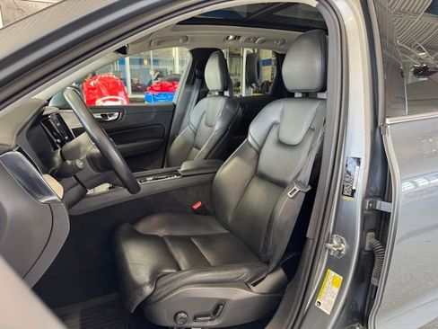 Used 2018 Volvo XC60 T6 Inscription w/ Convenience Package image 26