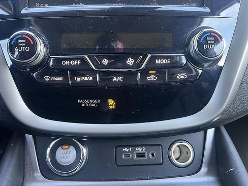 Certified 2024 Nissan Murano SV w/ SV Midnight Edition Package image 16