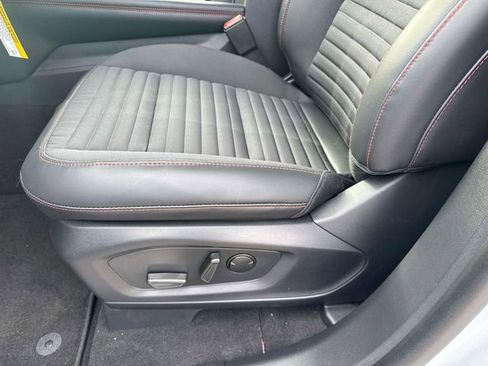 New 2026 Ford Explorer ST-Line w/ ST-Line Street Pack image 17