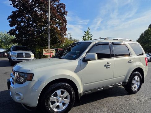Used 2009 Ford Escape Limited AWD/4WD image 1
