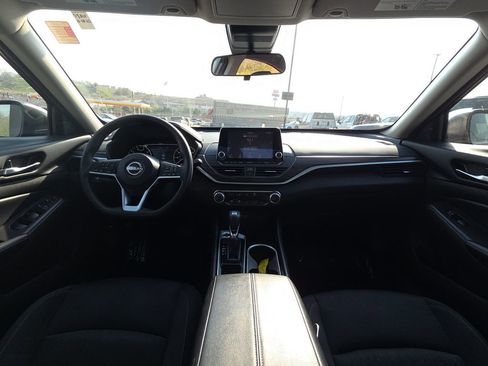 Used 2024 Nissan Altima 2.5 SV image 29