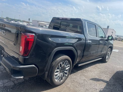 Used 2024 GMC Sierra 1500 Denali Ultimate AWD/4WD image 6