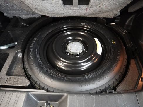 Used 2016 Nissan Juke S image 10