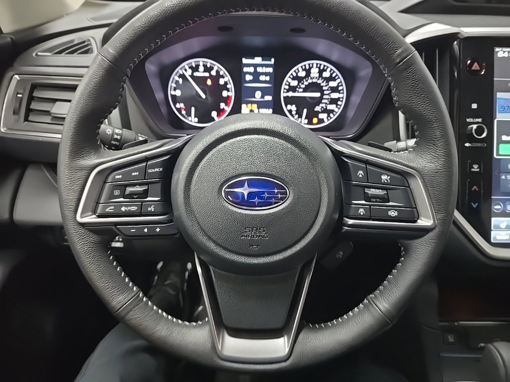 Used 2025 Subaru Ascent Limited AWD/4WD image 19