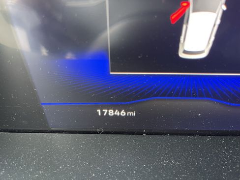 Used 2023 Volkswagen Tiguan SE AWD/4WD image 11