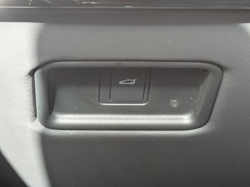 New 2026 Land Rover Range Rover Sport Dynamic SE image 18