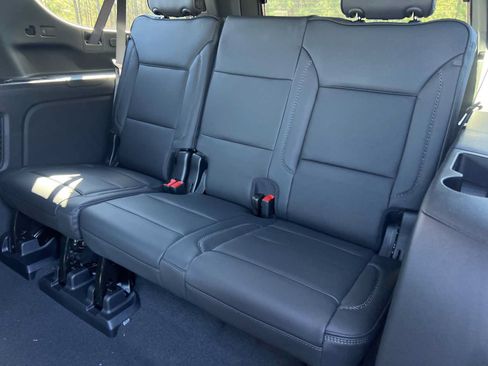 New 2026 GMC Yukon XL Denali w/ Sun & Power Step Package RWD image 21