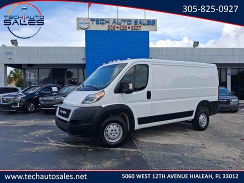 Used 2021 RAM ProMaster 2500 FWD image 1