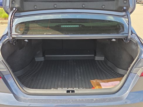 Used 2026 Toyota Camry SE FWD image 13