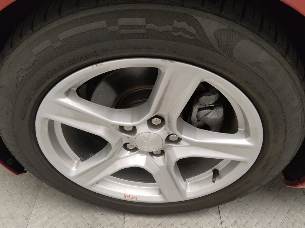 Used 2018 Chevrolet Camaro LT RWD image 31