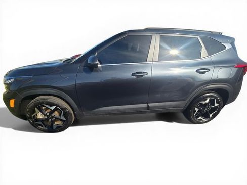 Used 2024 Kia Seltos EX image 6