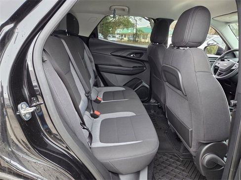 Used 2025 Chevrolet TrailBlazer LT w/ Driver Confidence Package image 23