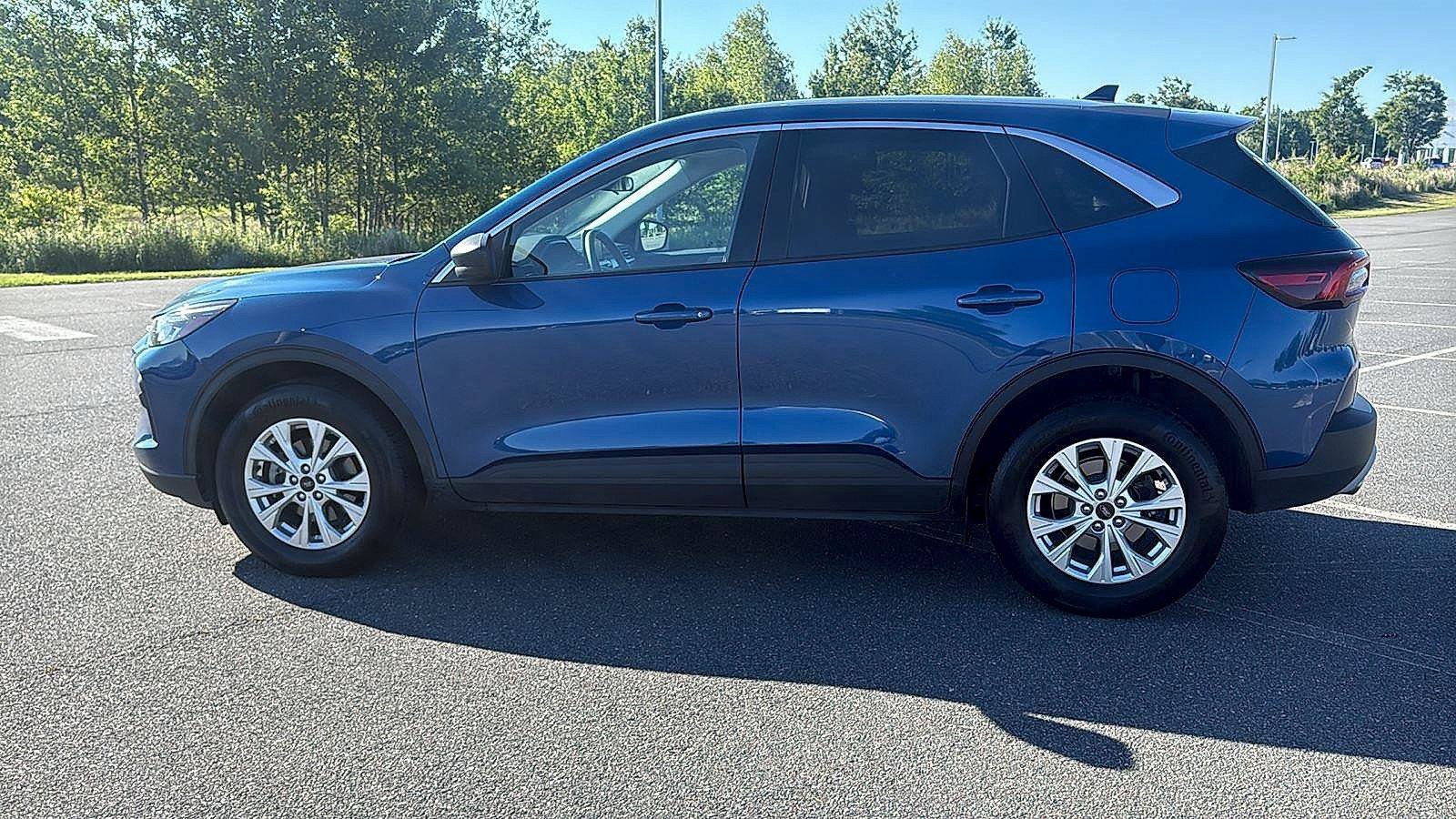 Used 2023 Ford Escape Active AWD/4WD image 11