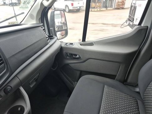 Used 2024 Ford Transit 250 Low Roof w/ Exterior Upgrade Package image 9