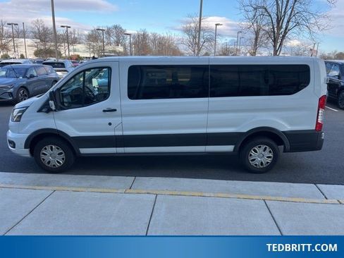 Used 2023 Ford Transit 350 XLT image 4